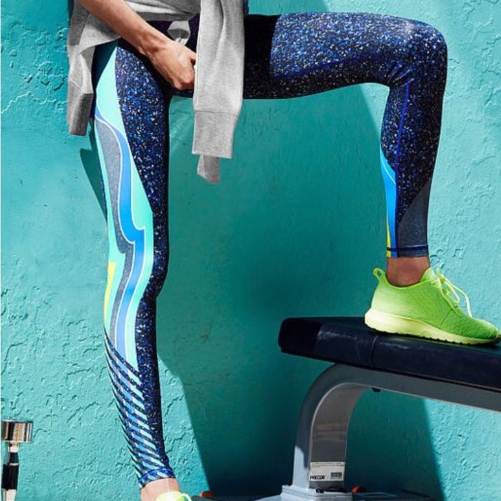 Fun Victoria’s Secret sport knockout rare limited edition tight legging xs blue